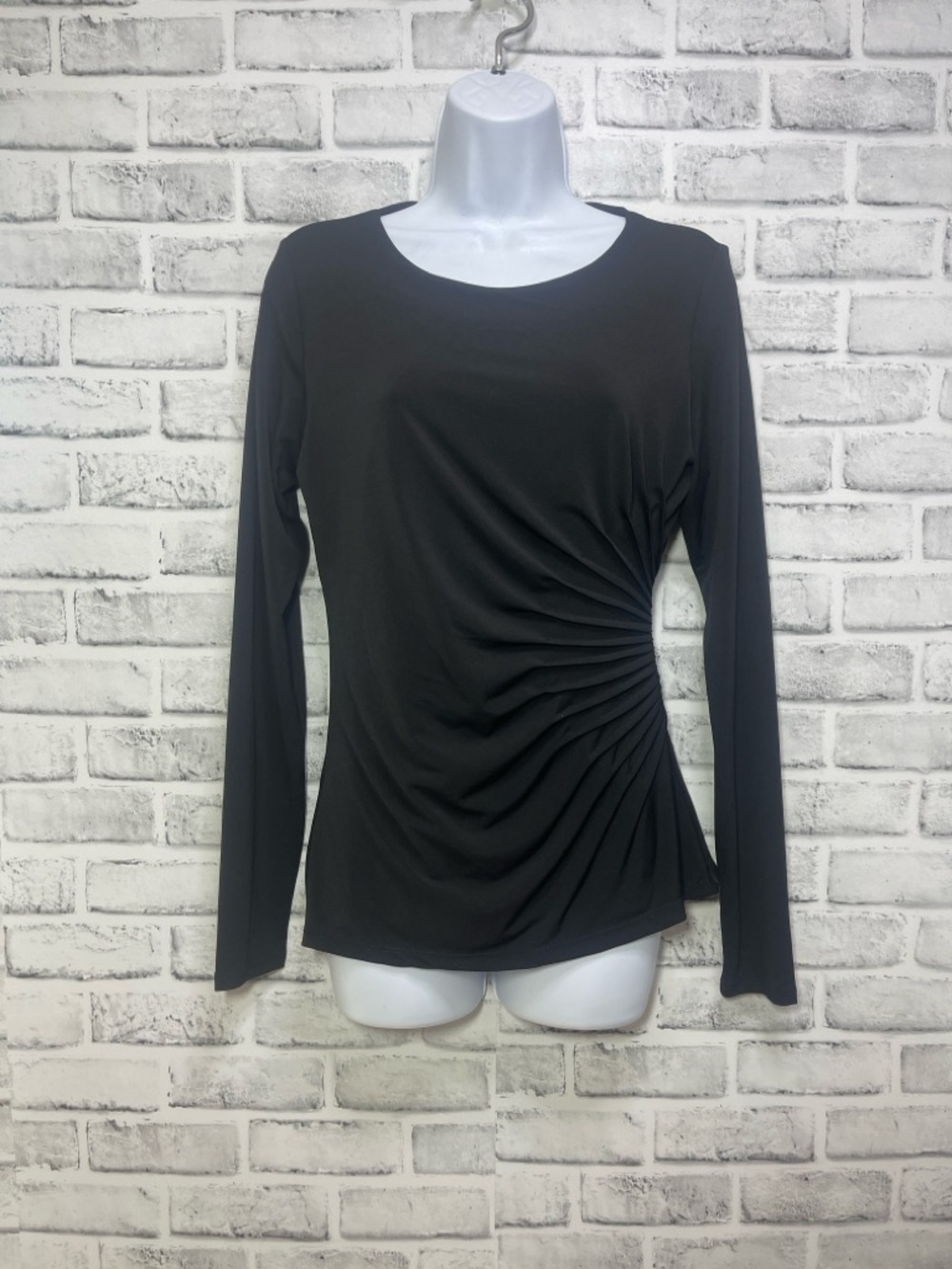 Tahari Black Long Sleeve Cinched Side Round Neck Top NWT Small